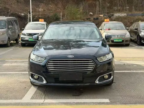 福特金牛座
