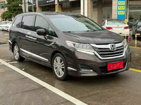 本田艾力绅