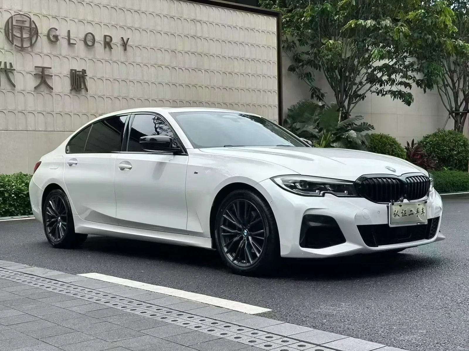 宝马325Li 实拍图 8