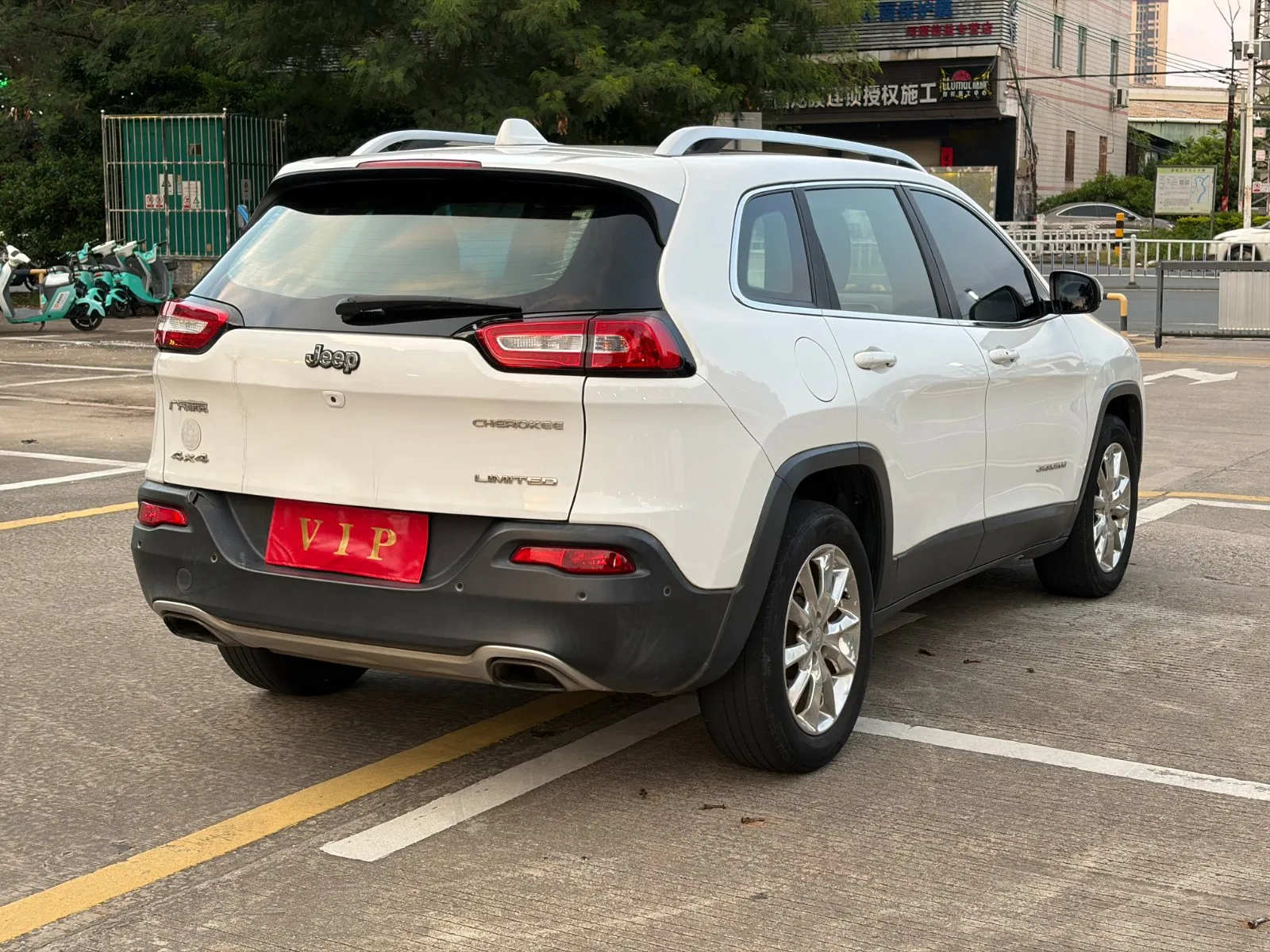 吉普自由光 实拍图 8
