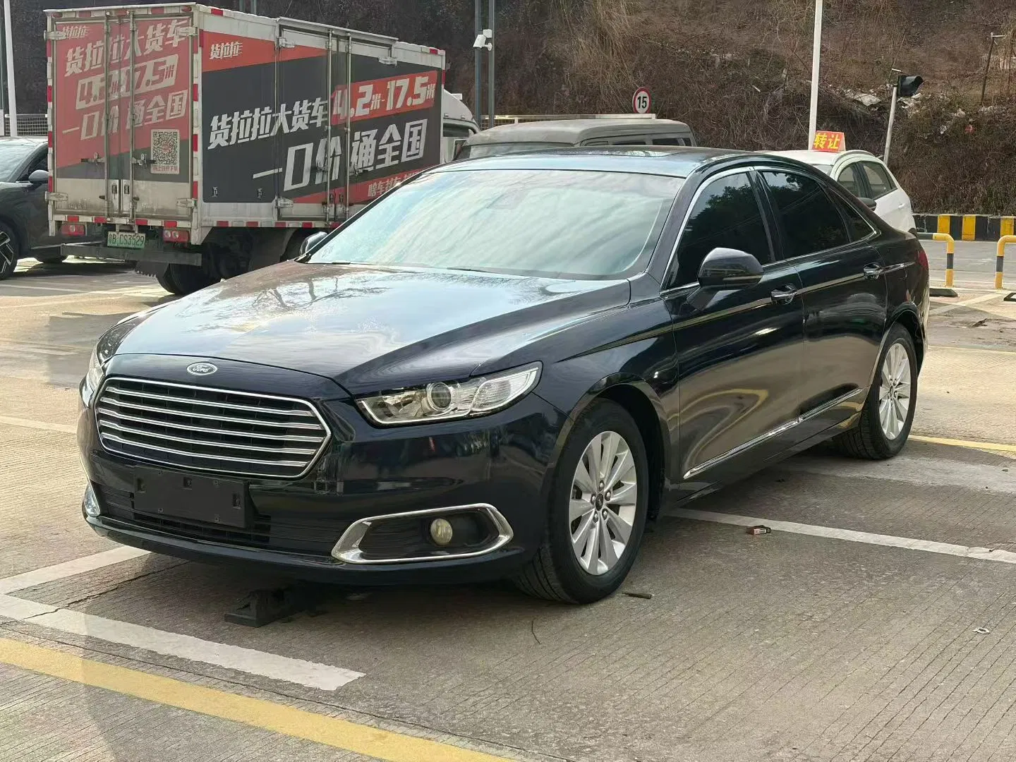 福特金牛座 实拍图 3